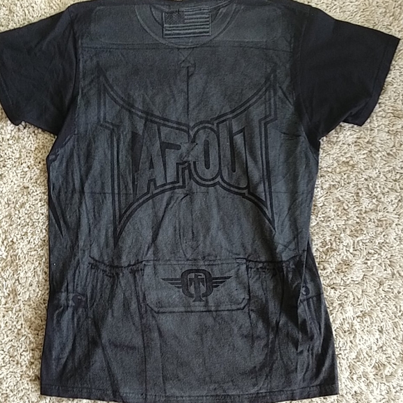 TAP OUT MILITARY VEST Men's T-Shirt LARGE - Picture 5 of 7